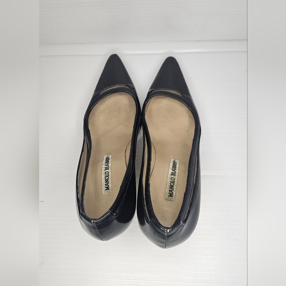 Authentic Manolo Blahnik Navy Blue Patent Leather Classic Pumps Size 35.5 - Picture 2 of 10